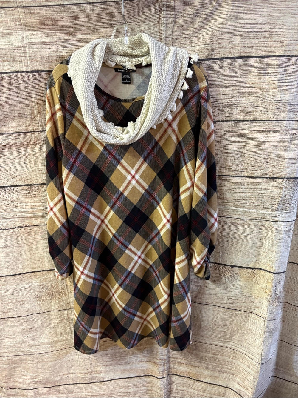 😍 NWT Robert Louis Mustard and Black Plaid Crew Neck dress with Cream Knit Scar
